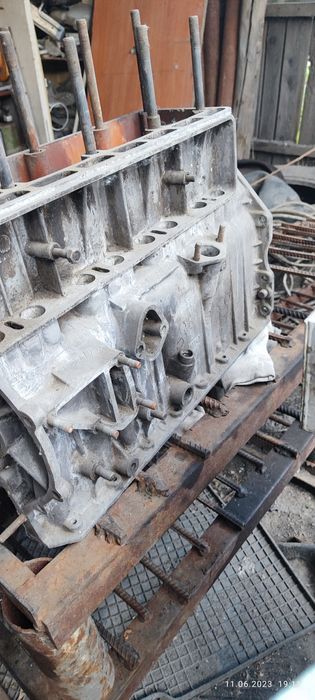 Блок 402 двигателя