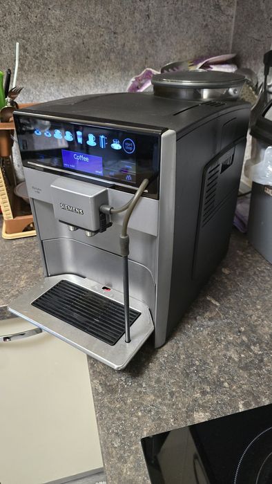 Кафе машина Siemens EQ.600 plus S100