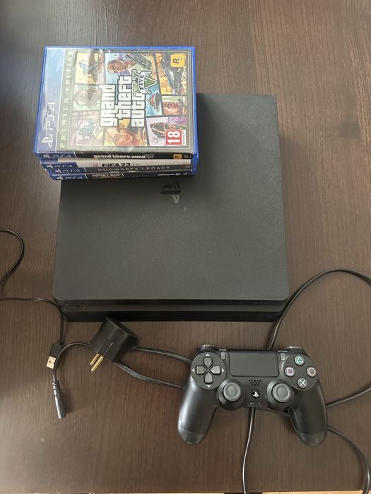 Ps4 slim 1tb отличен