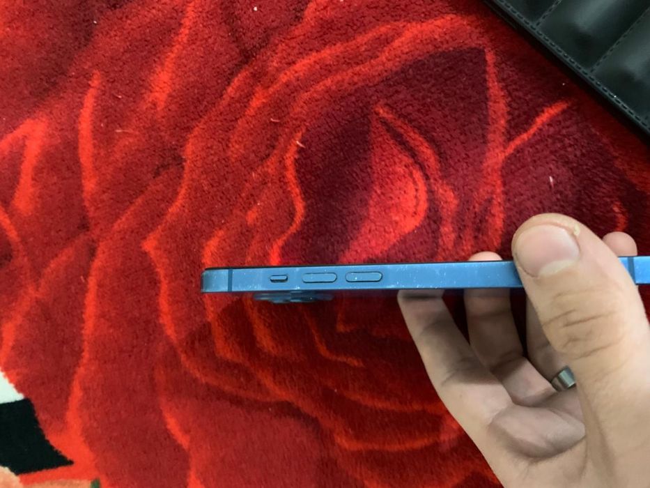 I phone 13 128gb 110000