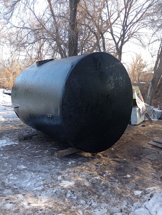 Продам ёмкость и годовую емкость