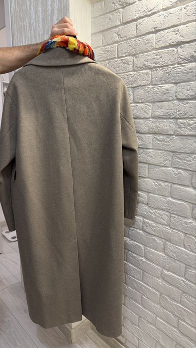 Продаю пальто теплое