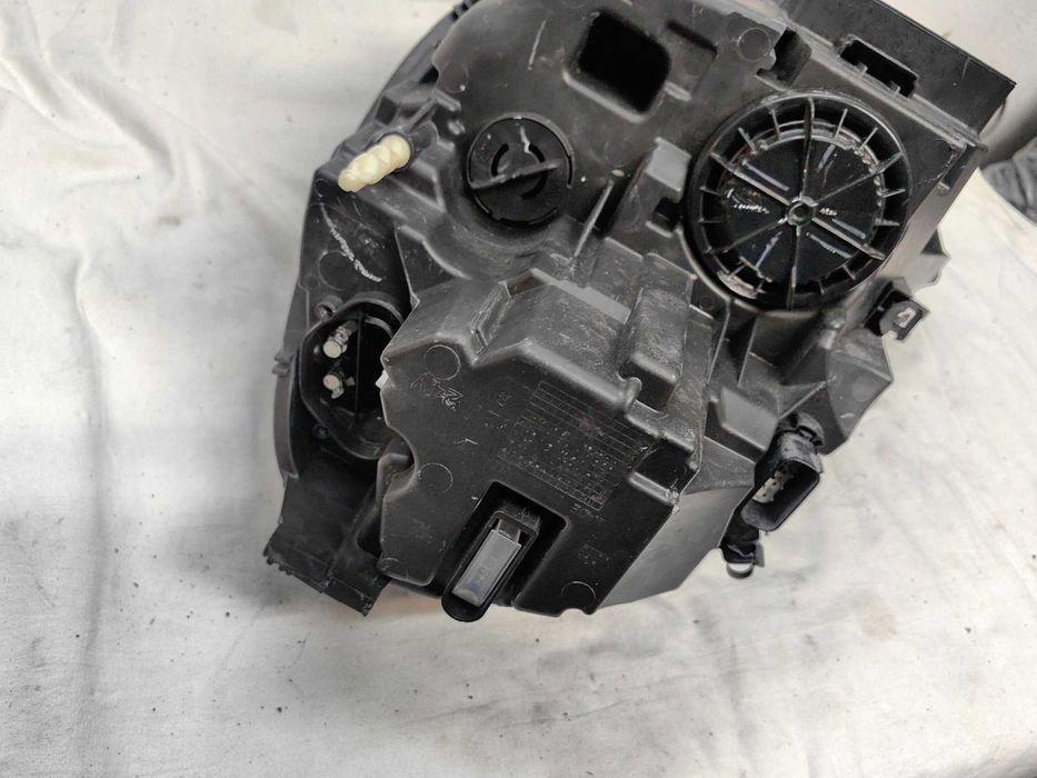 Оригинален фар Ляв Десен  Форд Пума  Ford Puma Led