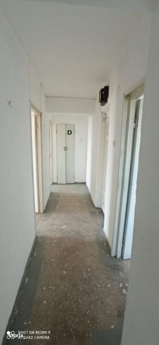 Apartament 4 camere, decomandat, Bals