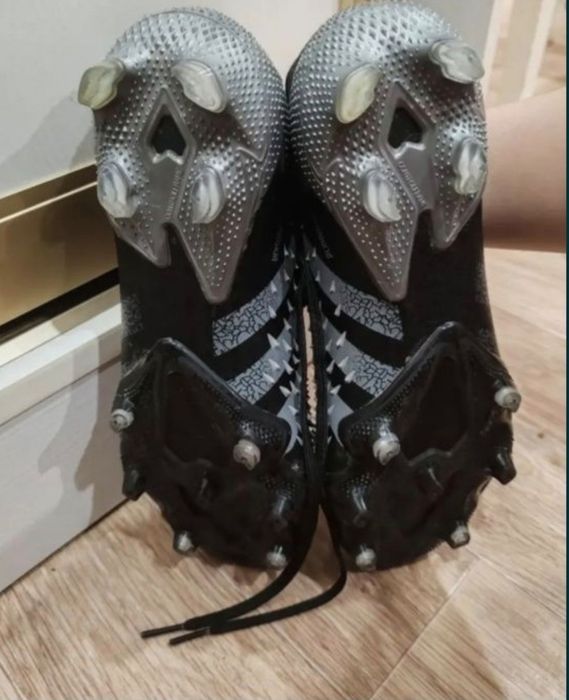 Срочно Продаю Бутсы Адидас