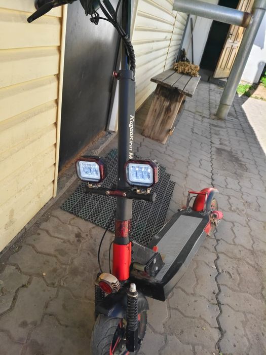 Продам самокат электрический