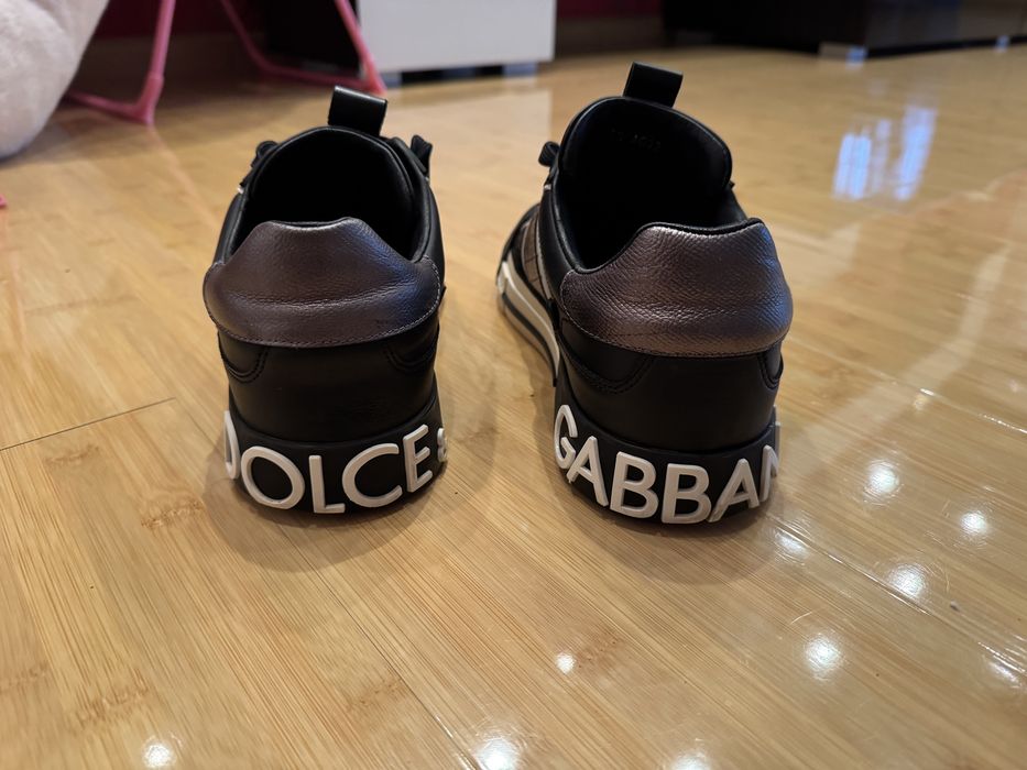 Dolce Gabbana de vanzare