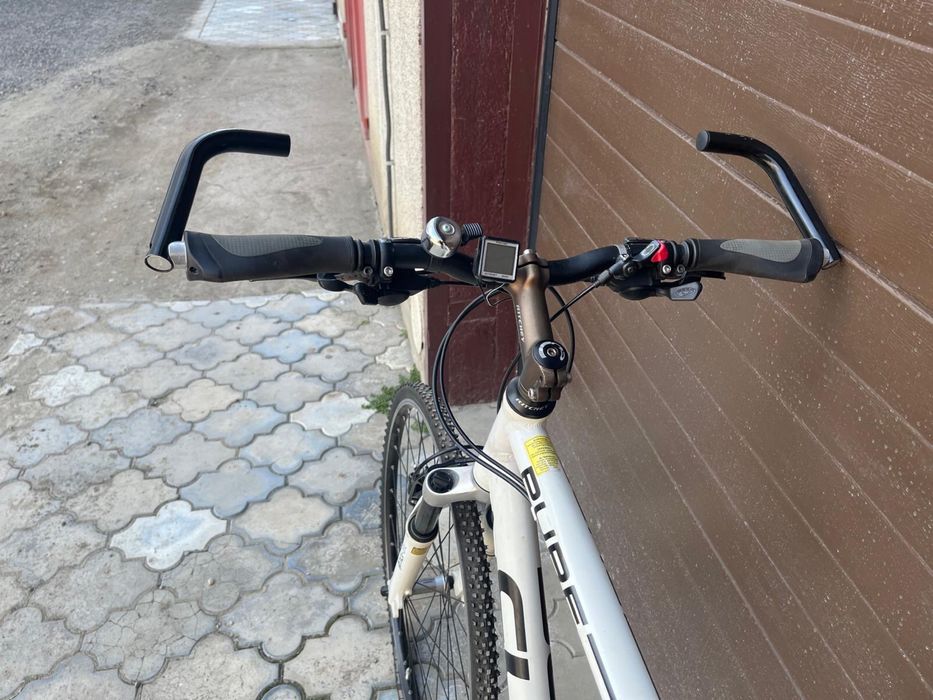 Bicicleta Cube Pure CLS