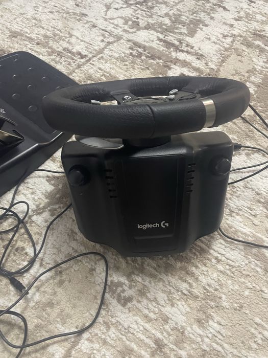 Vand volan cu pedale logitich g920