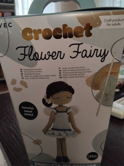 Комплект за изработка на фея от прежда