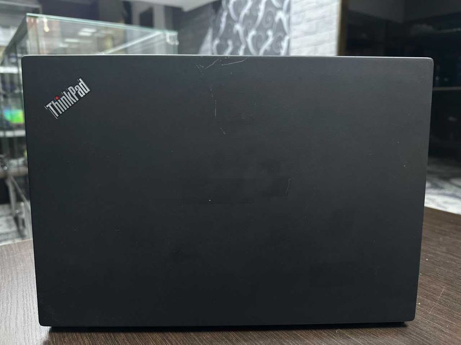 ThinkPad T490 / i5-8 / 12GB / SSD 512GB