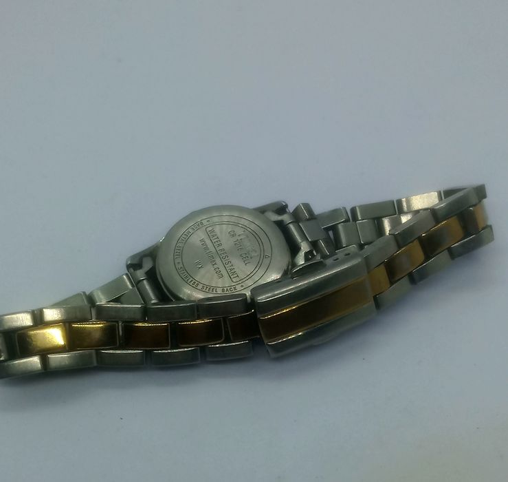 Timex,Casio,Natron