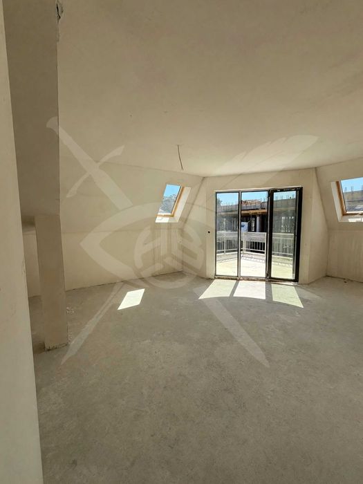 Дава се под наем Мезонет в Пловдив, Център - 234 кв.м за 240000 € - Снимка #7