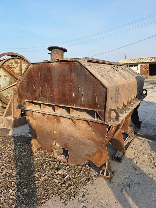 Продается Горизонтальные смесители: 3 м3: 10 м3 и 15 м3