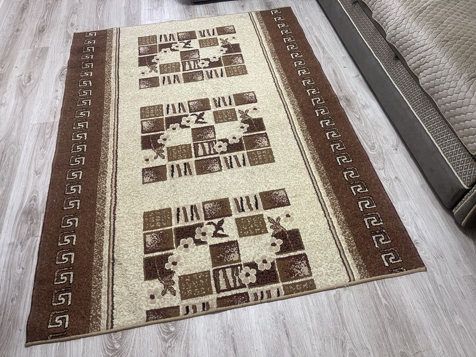 Ковер, идеальное состояние