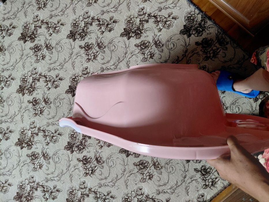 Продаю детский тазик 2000т