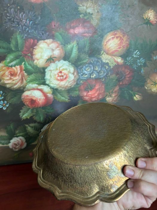 A342 946g, 25cm D, platou bronz Gilde