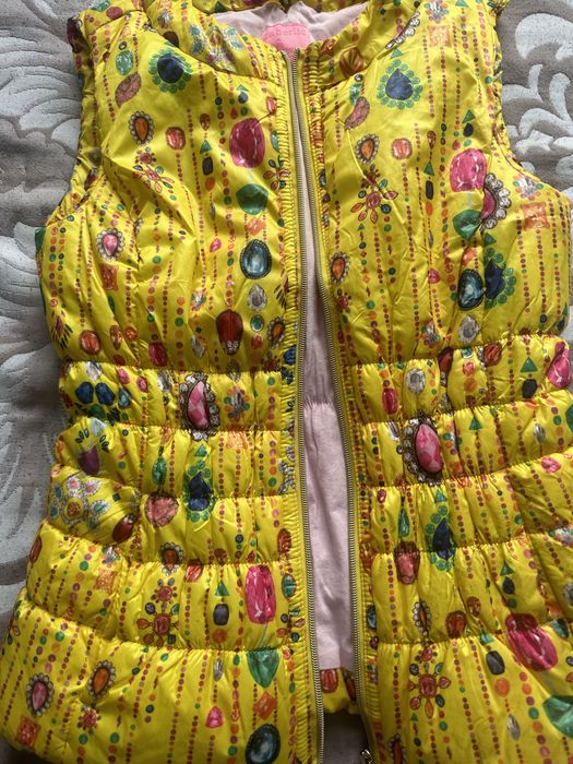 Жилет утепленный на девочку