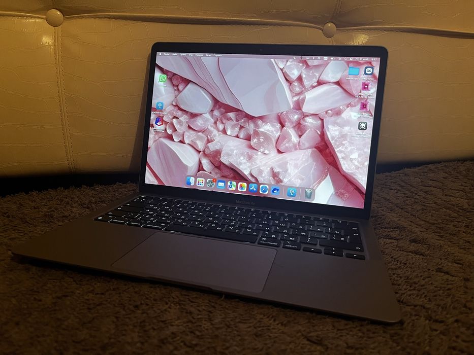 Макбук Эйр 13 2020