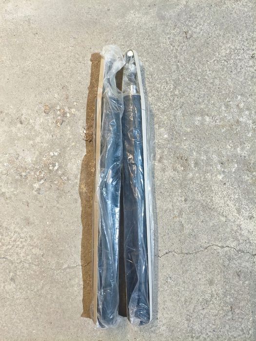 Новые Амортизаторы БМВ е38-34