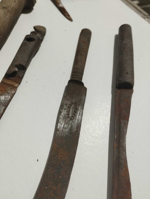 Нож . Ножчета . Ножки