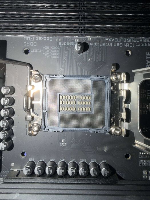 Gigabyte Z790 Aorus Elite AX