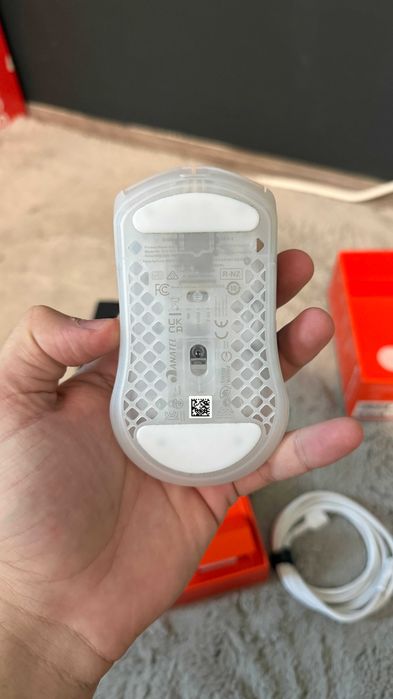 SteelSeries Aerox 3 Wireless GEN 2 Ghost Edition *NOU*