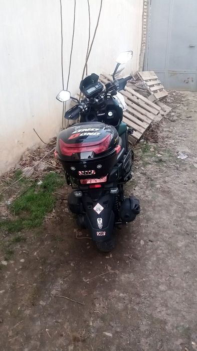 Продаю скутер танк