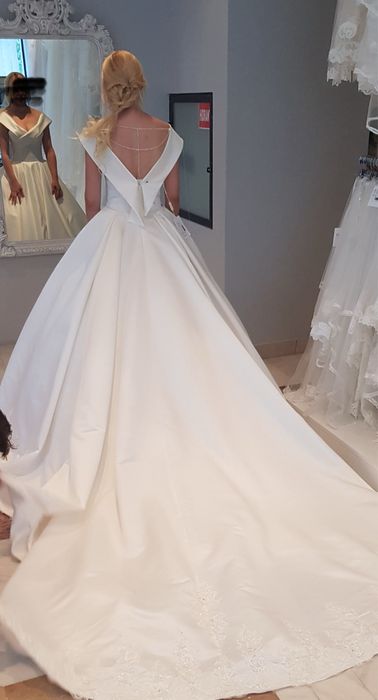 Rochie mireasa Oksana Mukha