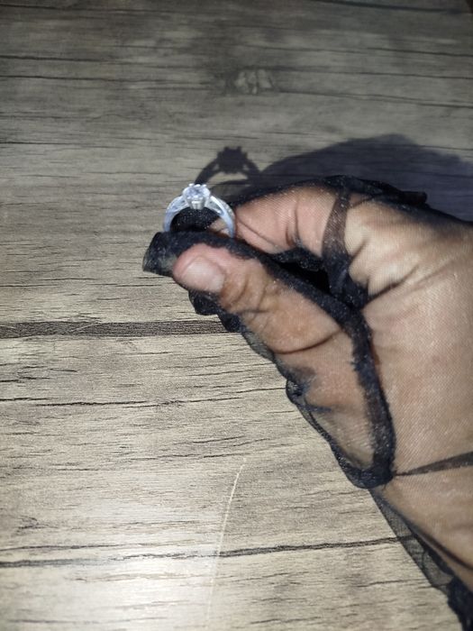 KUMUSH UZUK (proba: 925) СЕРЕБРЯНОЕ КОЛЬЦО (проба: 925)