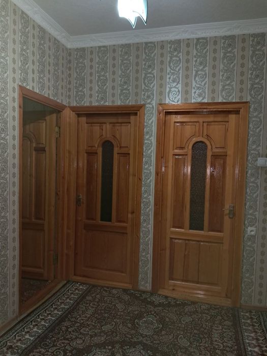 1 etaj 2 ta xovli 4 xonali remnot yaxshi