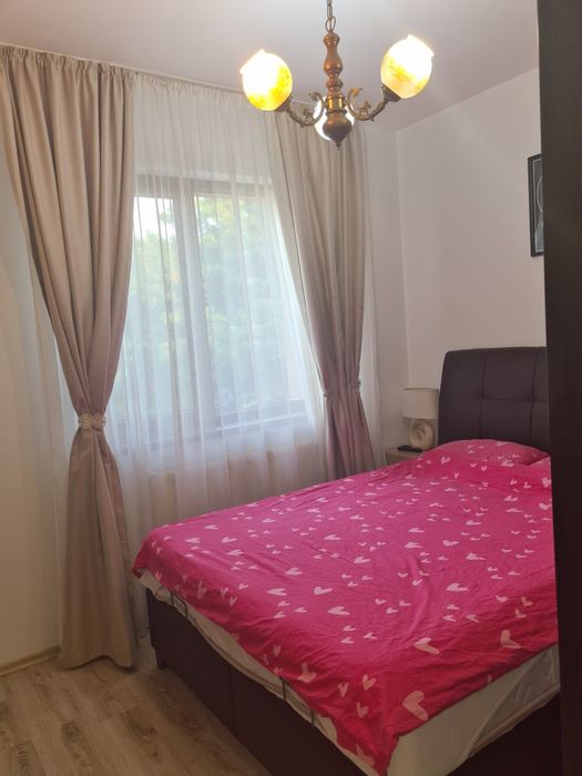 Închiriez apartament 2 camere zona grand arena