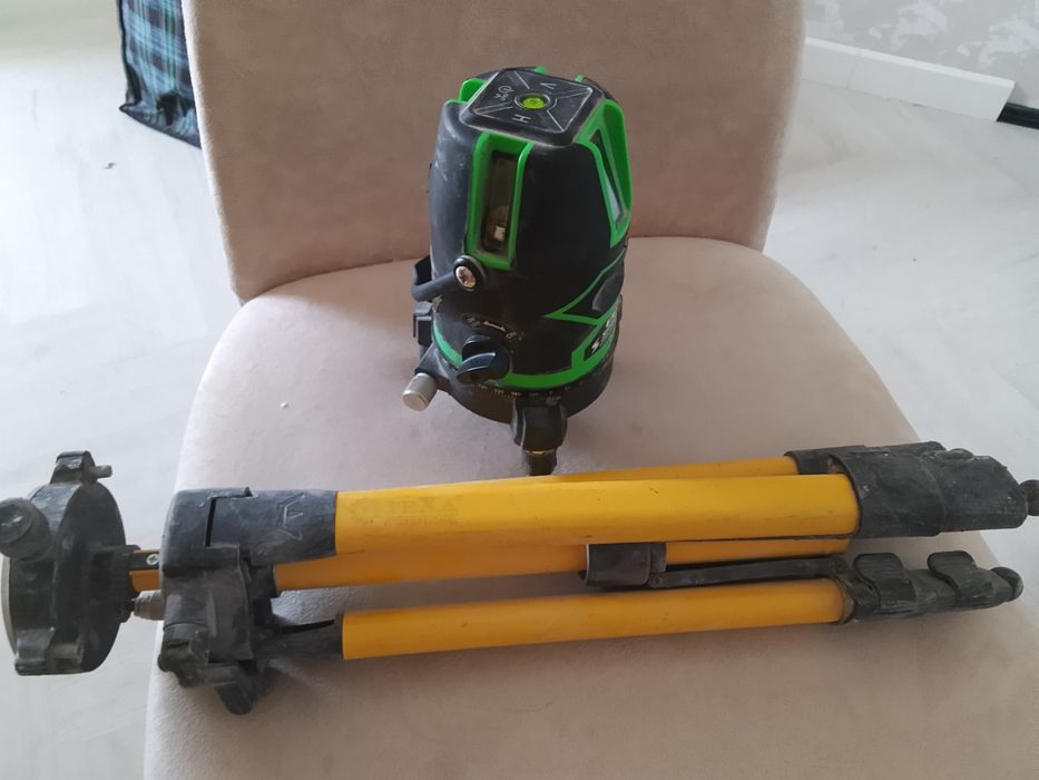 Продам лазер строительный