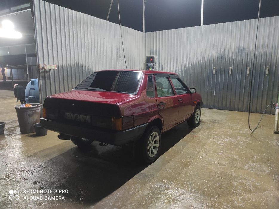 Lada samara sotiladi