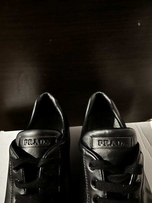 Pantofi eleganti Prada