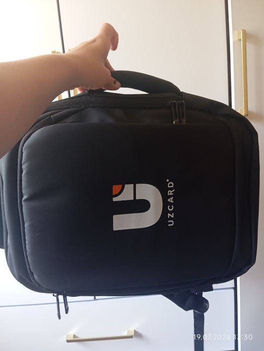 Продам портфель в идеальном состояние