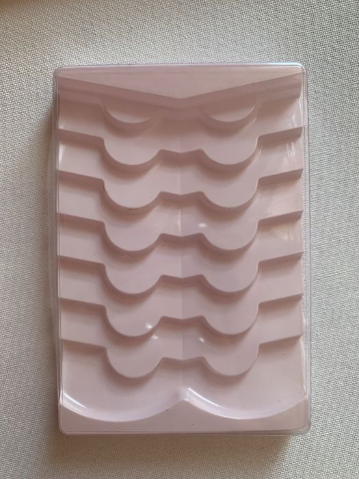 Грим - различни неща.