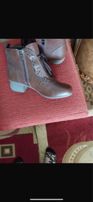 Ботинки женские