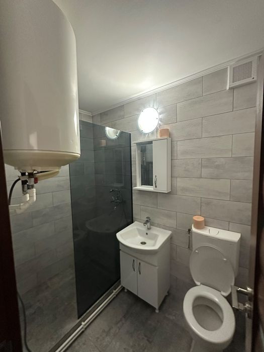 Vând garsonieră str Republicii nr 312