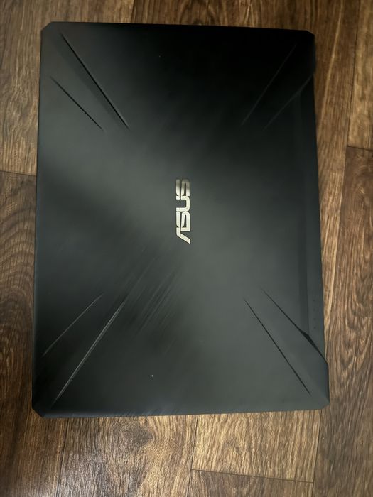 Asus Tuf Gaming.