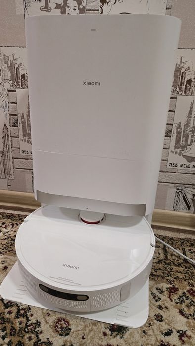 Продам моющийся пылесос Это робот-пылесос Xiaomi Robot Vacuum X20+.