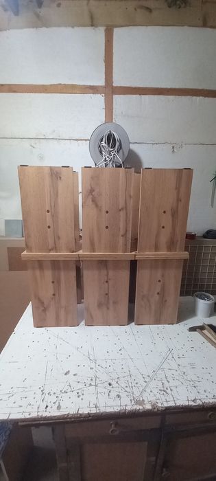 Табуреты крепкие, новые
