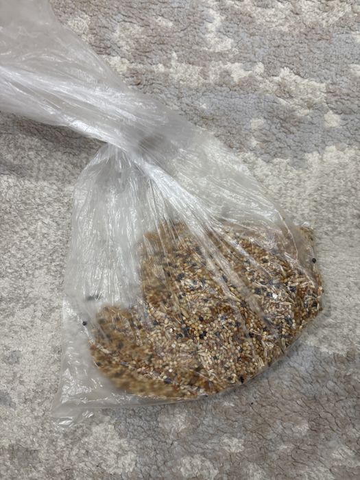 Продам клетку для попугаев.