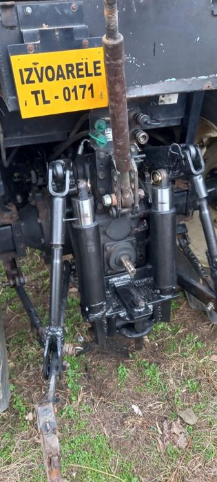 Tractor LS plus 90 ,4x4 + plug Huard reversibil 3 cormoane