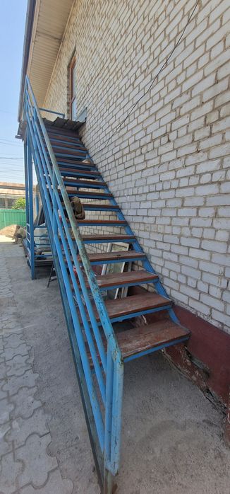 Лестница металлическая на 2ой этаж