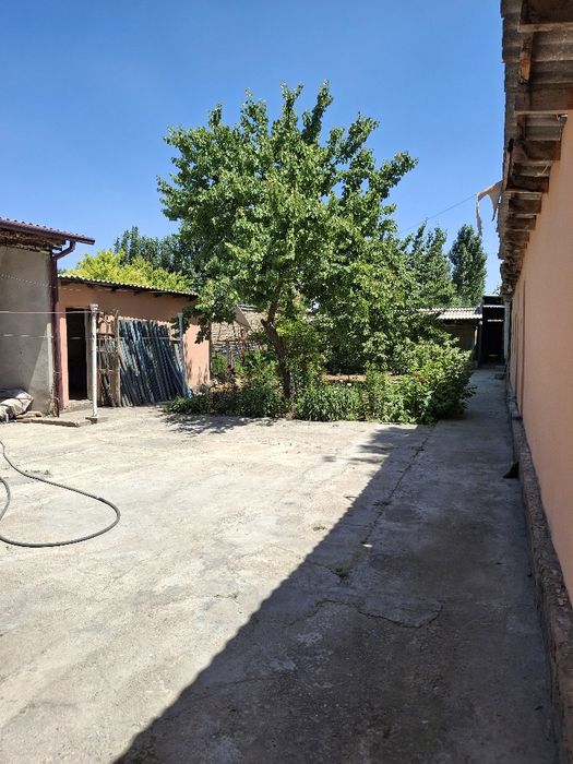 Гулистон туман ишонч бирлашган махалла табасум / таранум19 уй сотилади