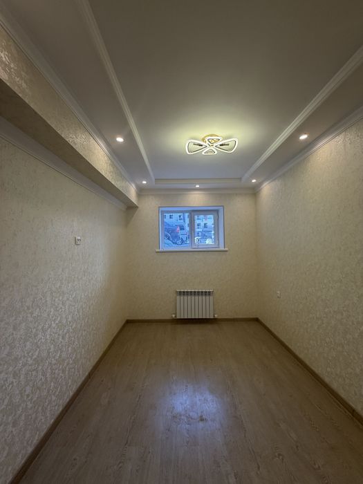 Eco city dan 3 xonali polu podval sotiladi