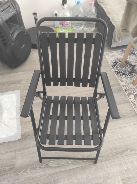 Нови сгъваеми шезлонг, маса и 4 бр. стола