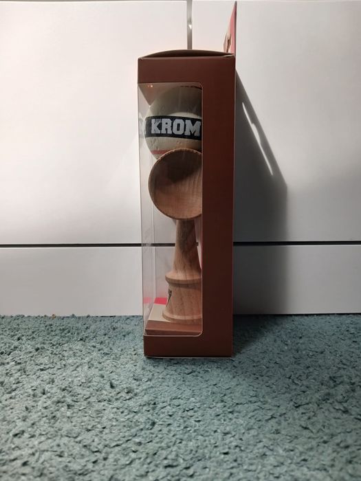 Kendama Strogo Neapolitan Vanilla