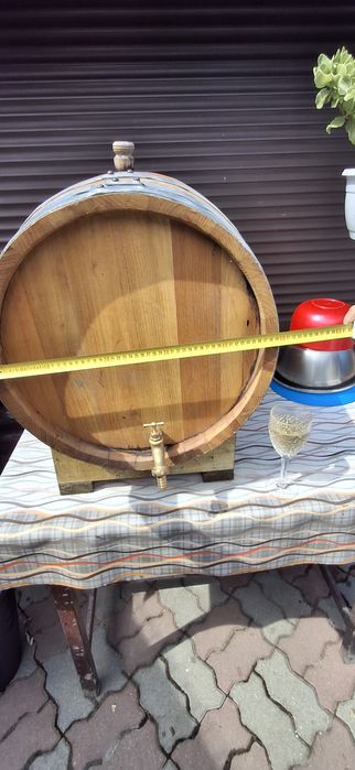 Butoi țuică/ vin.